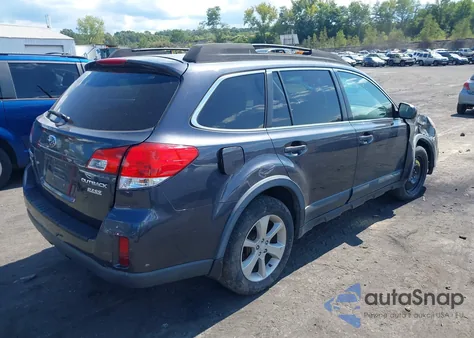 2013 Subaru Outback 2.5I Premium z USA, uszkodzony, nr VIN 4S4BRBCC9D3268979